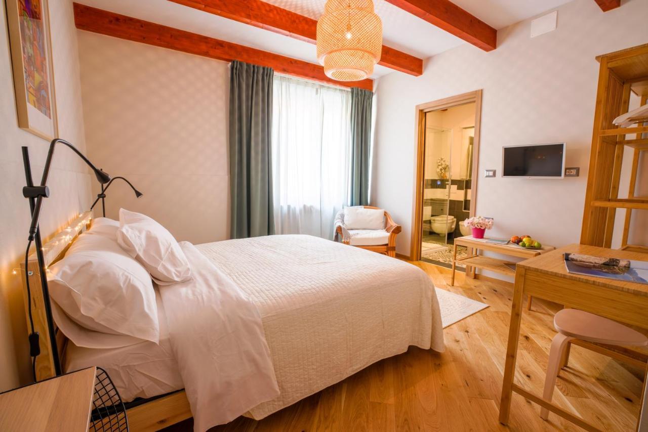 Sa Domo E Giuanne E Giuanna Bed and Breakfast Bosa Eksteriør billede