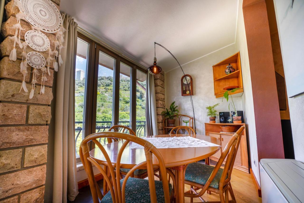 Sa Domo E Giuanne E Giuanna Bed and Breakfast Bosa Eksteriør billede