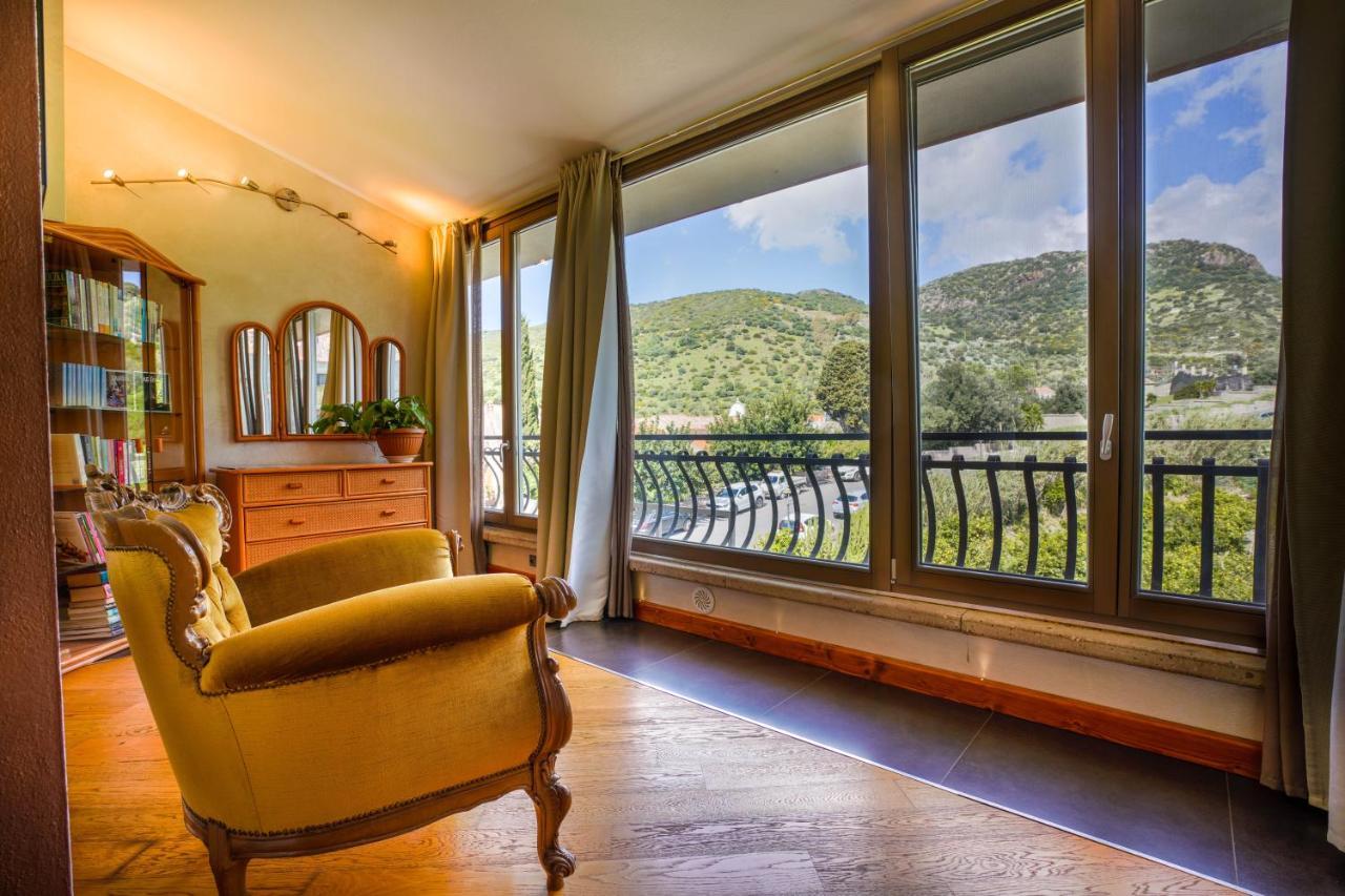 Sa Domo E Giuanne E Giuanna Bed and Breakfast Bosa Eksteriør billede